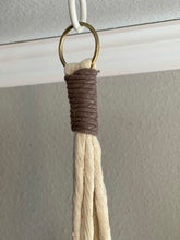 Load image into Gallery viewer, Macrame Plant Hanger